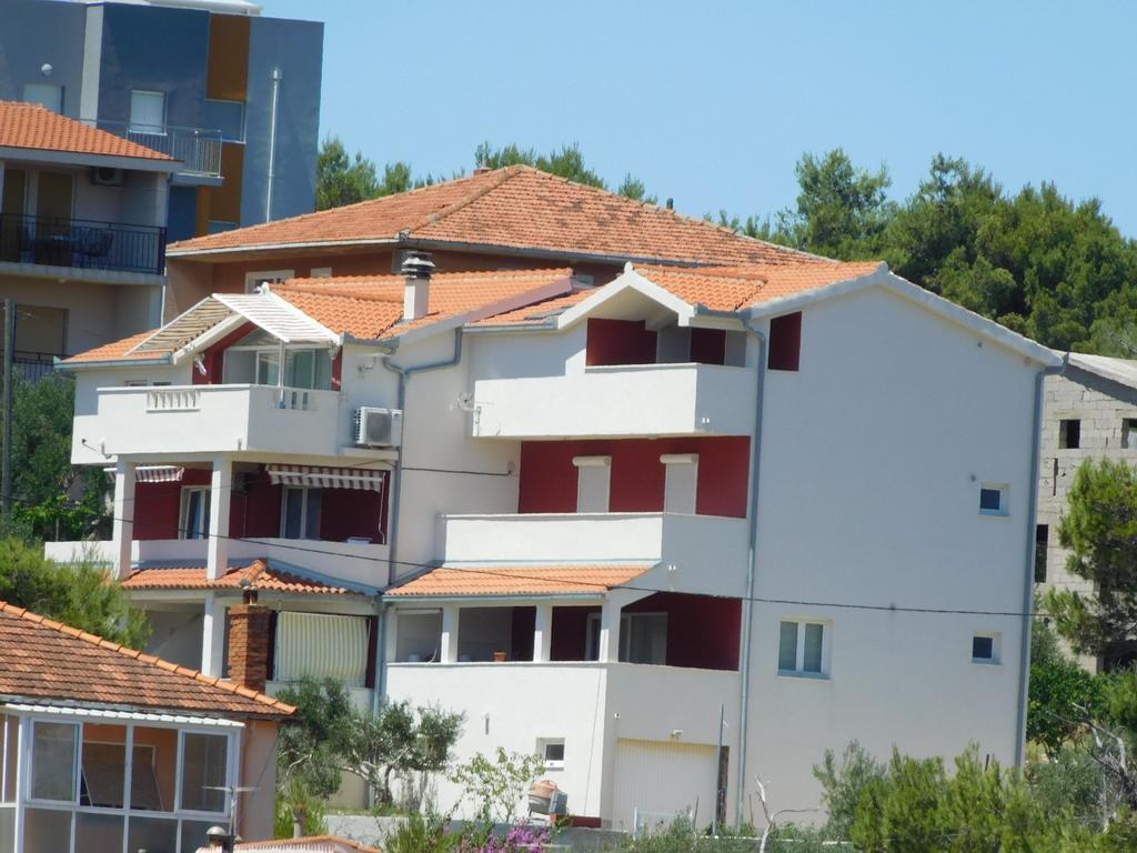 Apartments Karla Slatine Exterior photo